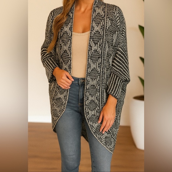 Blu Pepper Knit For You Black and Ivory Cardigan Sweater small - Picture 1 of 9